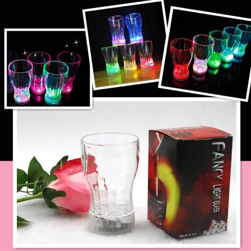 Plastic Glowing Water Cups Flashing Cocktail Cup Household Cocktail Cups Transparent Drinking Cups for Restaurants
